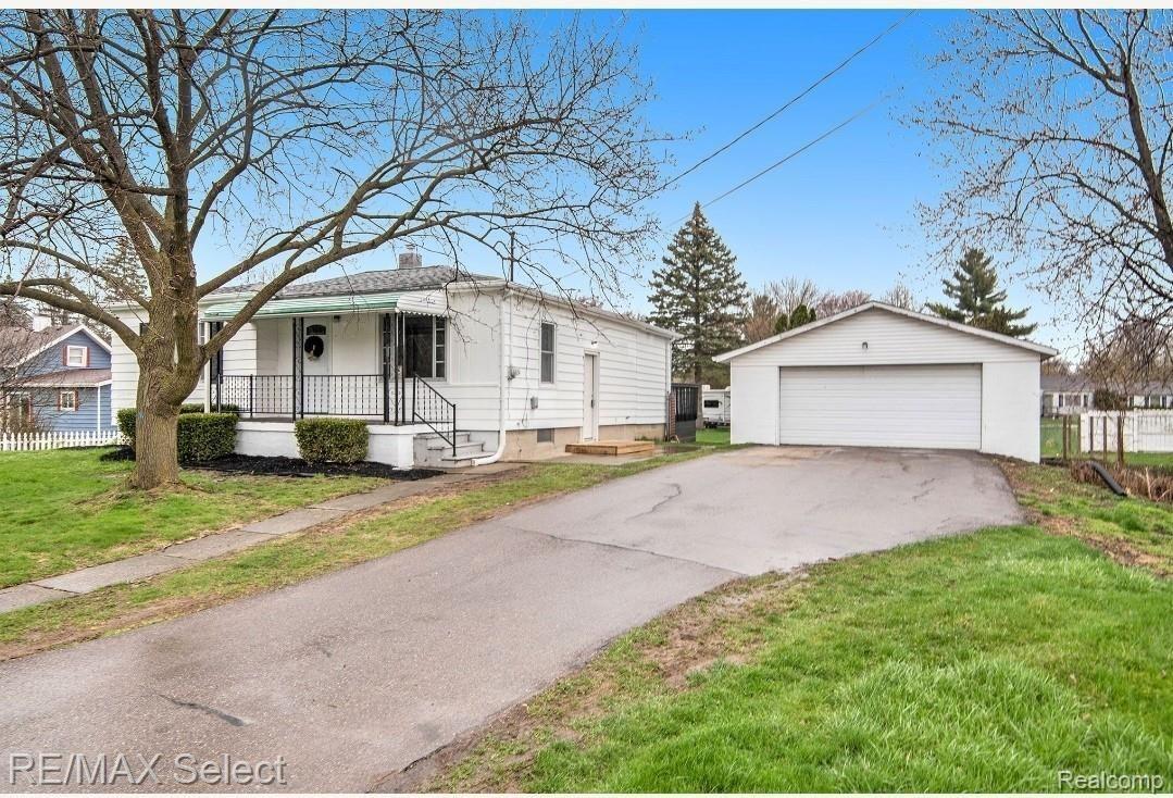 3504 Beveridge Road Flint, MI 48532 - Photo 2 of 13 Screenshot_20220427-081725_Chrome.jpg
