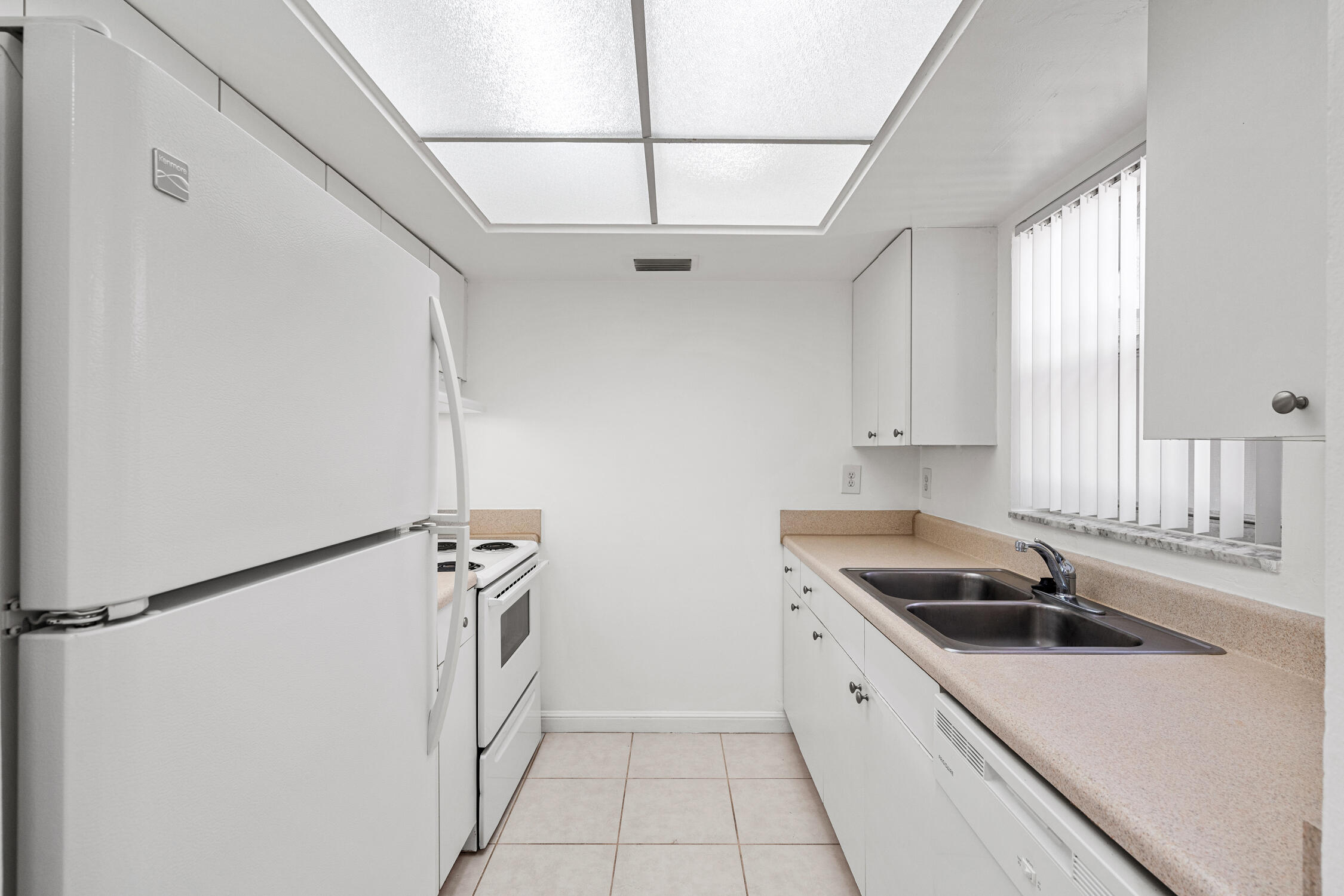 1783 Northwest 15th Vista, Unit 1 Boca Raton, FL 33432 - Photo 3 of 23 DSC00753