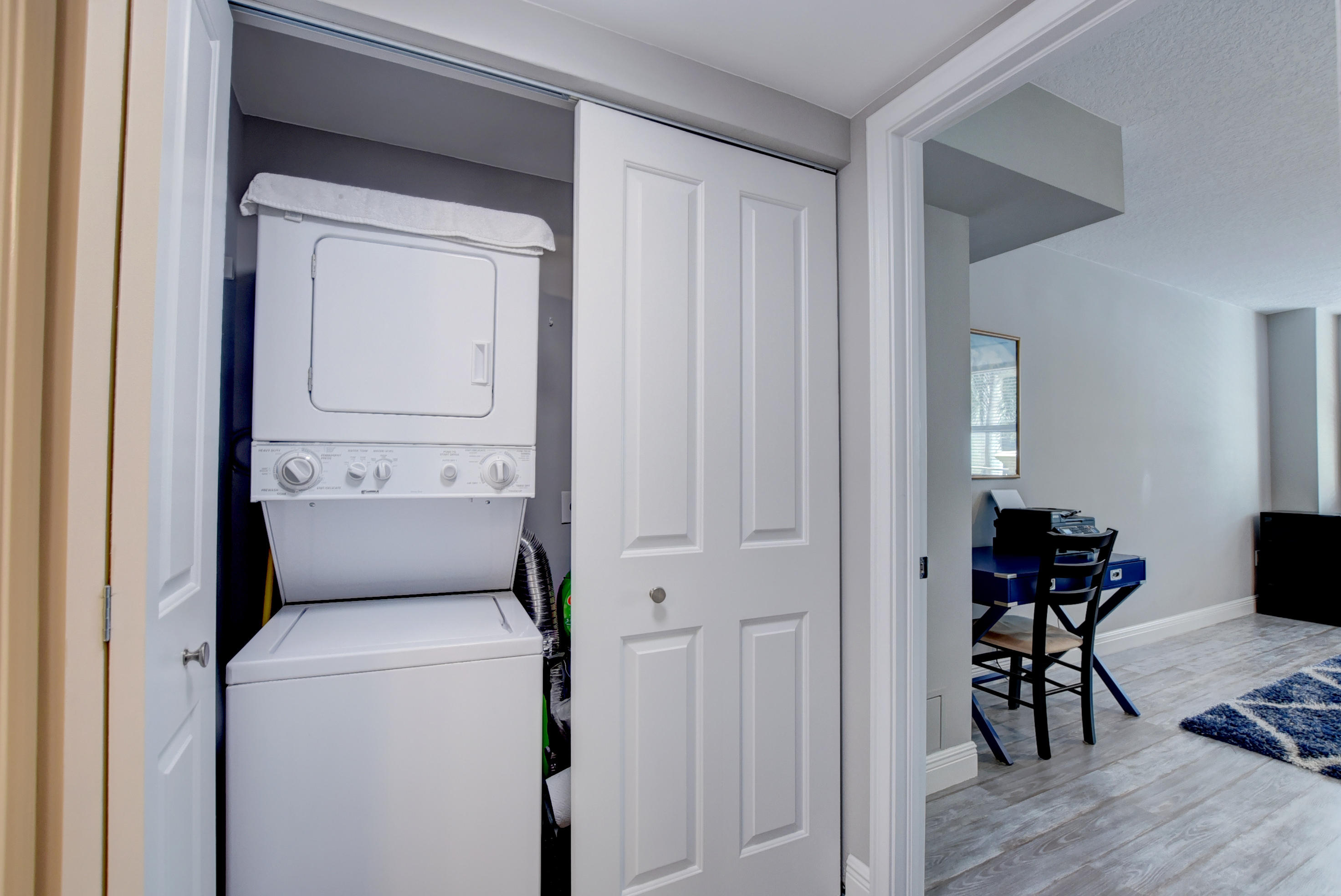 99 Southeast Mizner Boulevard, Unit 233 Boca Raton, FL 33432 - Photo 22 of 55 Washer/Dryer Closet