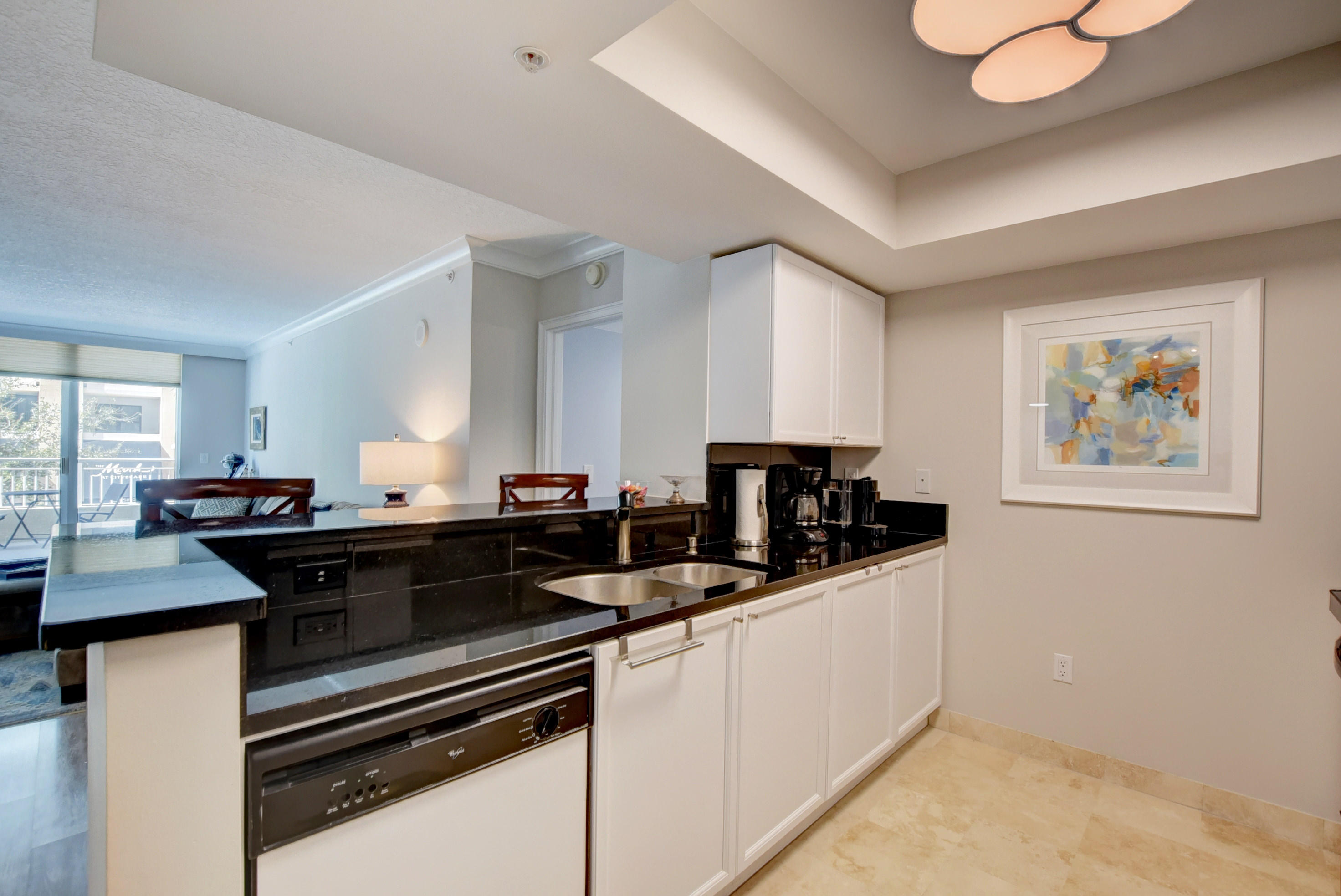 99 Southeast Mizner Boulevard, Unit 233 Boca Raton, FL 33432 - Photo 8 of 55 Kitchen