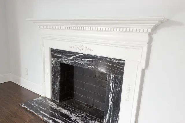 $630,000 | 618 East 50th Place, Chicago, IL 60615