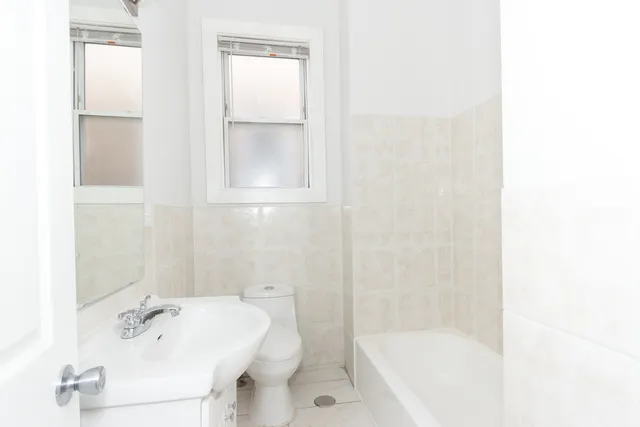 $630,000 | 618 East 50th Place, Chicago, IL 60615