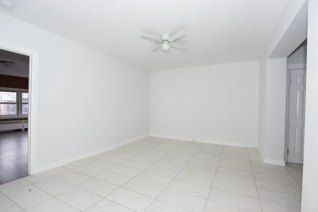 $630,000 | 618 East 50th Place, Chicago, IL 60615