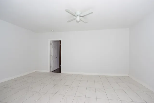 $630,000 | 618 East 50th Place, Chicago, IL 60615