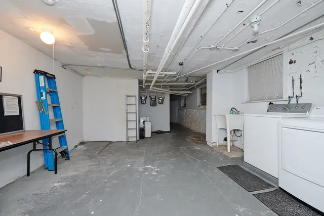 $630,000 | 618 East 50th Place, Chicago, IL 60615