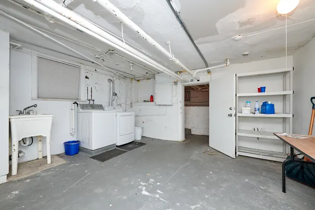 $630,000 | 618 East 50th Place, Chicago, IL 60615