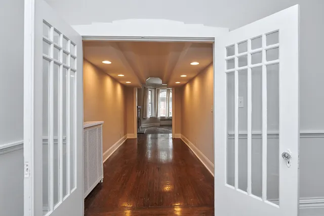 $630,000 | 618 East 50th Place, Chicago, IL 60615