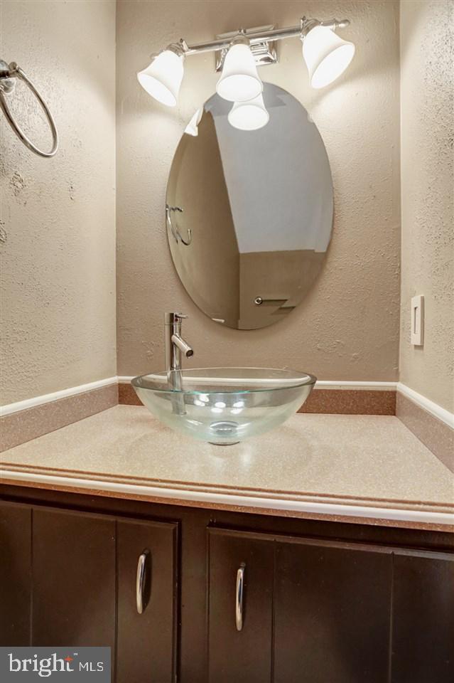 506 Lopax Road Harrisburg, PA 17112 - Photo 7 of 25 Gallery Image 7