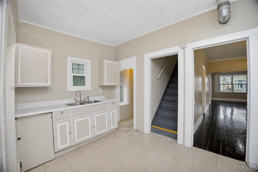 19 California Street Buffalo, NY 14213 - Photo 13 of 36