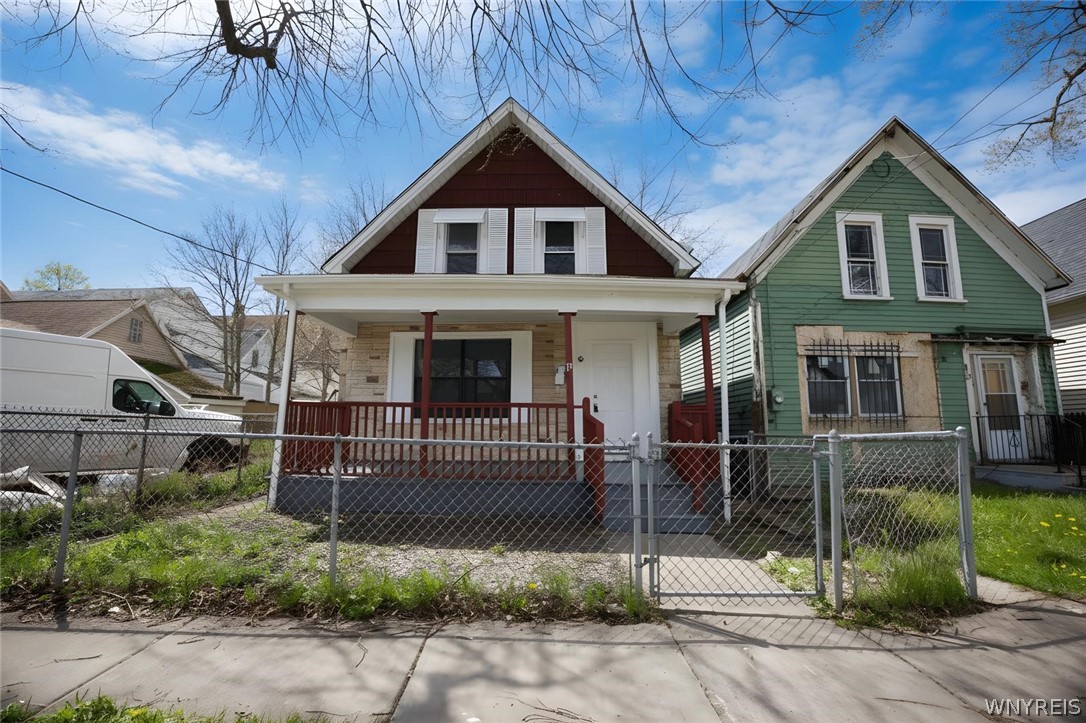 19 California Street Buffalo, NY 14213 - Photo 2 of 36