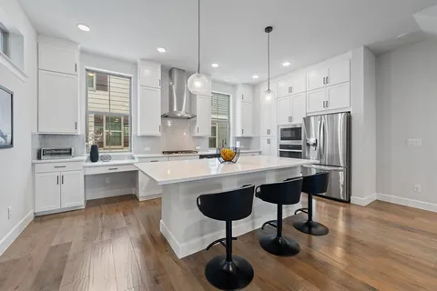 $500,000 | 2739 Flowering Peach Lane, Dallas, TX 75212