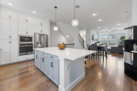 $500,000 | 2739 Flowering Peach Lane, Dallas, TX 75212