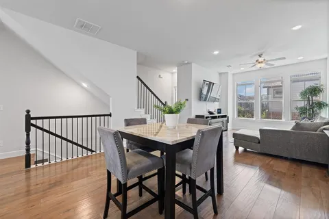 $500,000 | 2739 Flowering Peach Lane, Dallas, TX 75212