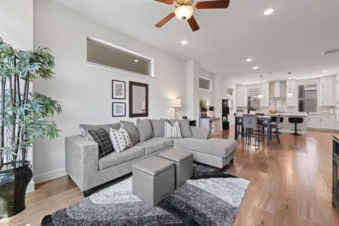$500,000 | 2739 Flowering Peach Lane, Dallas, TX 75212