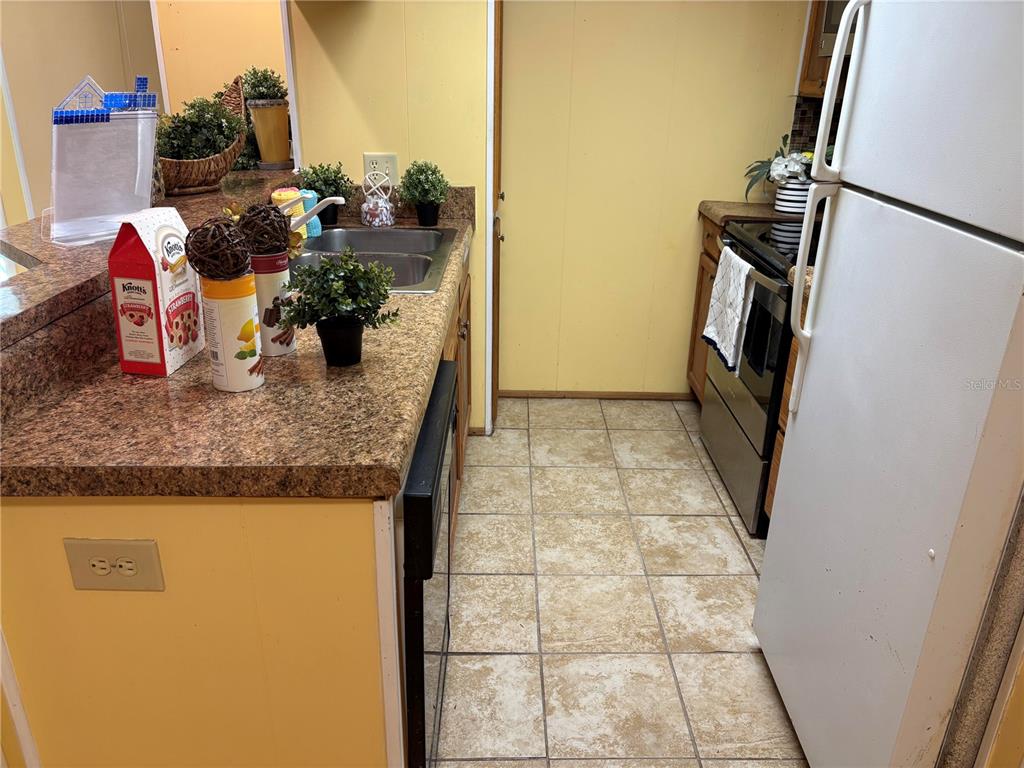 304 Eron Way, Unit 2 Winter Garden, FL 34787 - Photo 5 of 19 a view of a storage & utility room