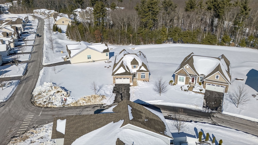 2 Sequoia Drive, Unit 2 Methuen, MA 01844 - Photo 3 of 31