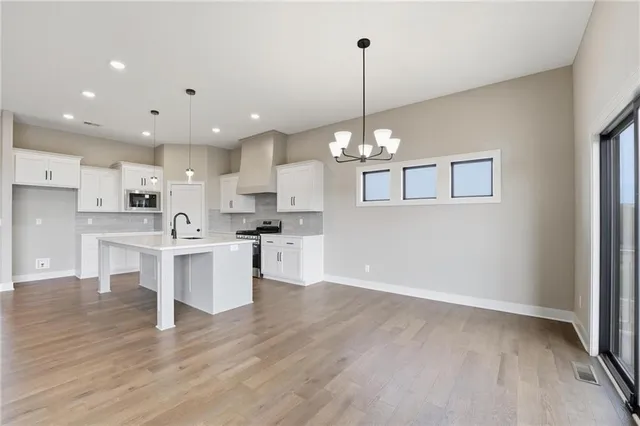 $650,000 | 10511 North Liberty Street, Kansas City, MO 64155