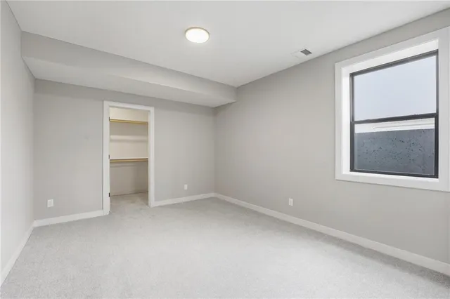 $650,000 | 10511 North Liberty Street, Kansas City, MO 64155