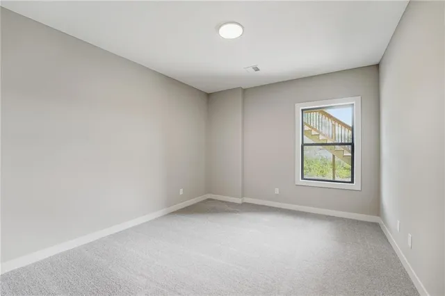 $650,000 | 10511 North Liberty Street, Kansas City, MO 64155