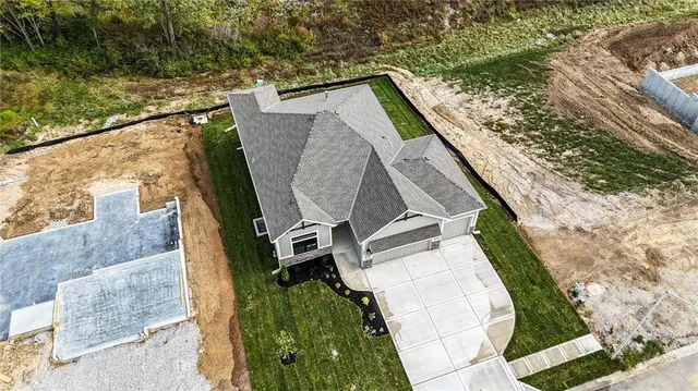 $650,000 | 10511 North Liberty Street, Kansas City, MO 64155