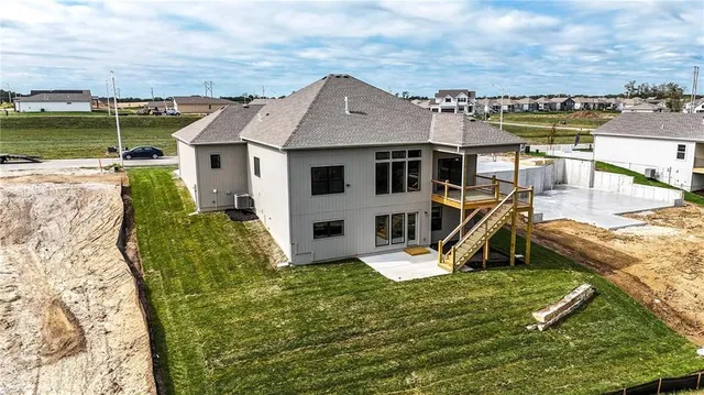 $650,000 | 10511 North Liberty Street, Kansas City, MO 64155