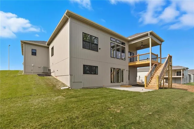 $650,000 | 10511 North Liberty Street, Kansas City, MO 64155