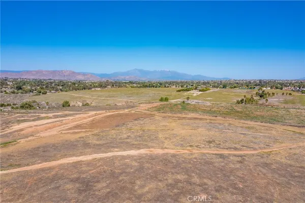 $3,500,000 | 0 Iris, Riverside, CA 92504