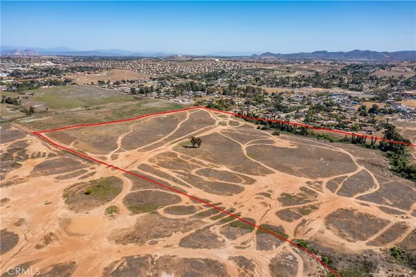 $3,500,000 | 0 Iris, Riverside, CA 92504