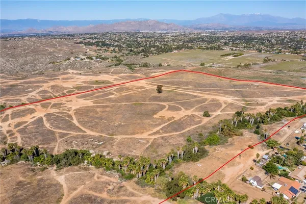 $3,500,000 | 0 Iris, Riverside, CA 92504