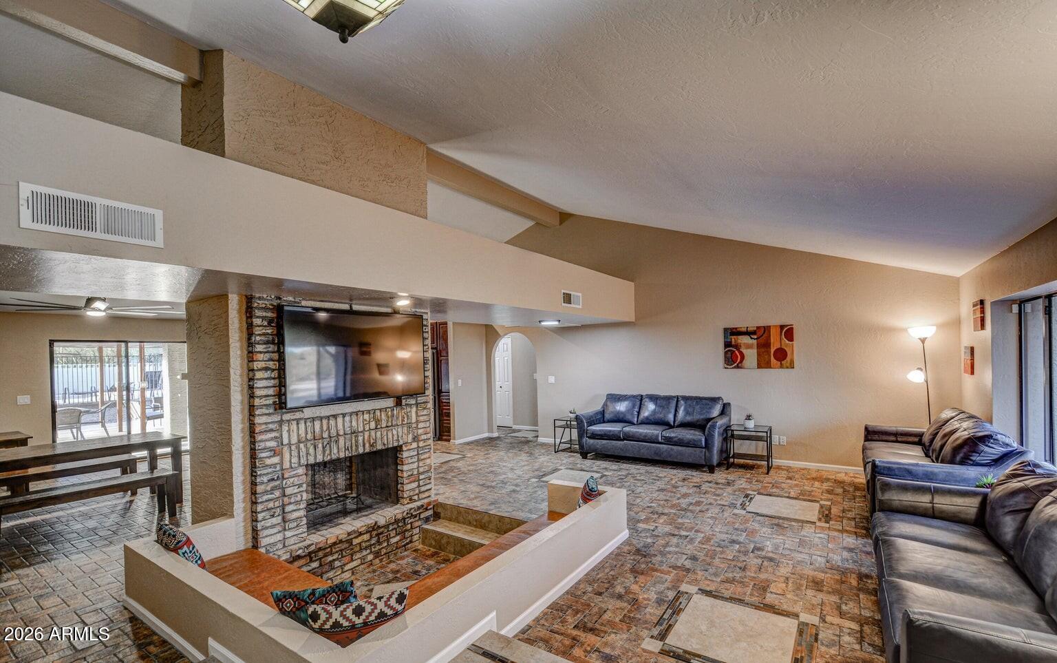 6520 East Peak View Road Cave Creek, AZ 85331 - Photo 5 of 23 20250515000939410492000000-o