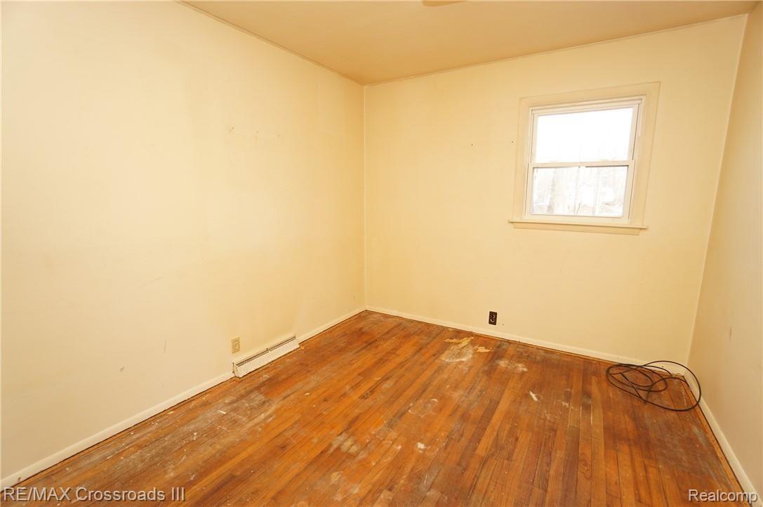 44200 Wear Road Belleville, MI 48111 - Photo 7 of 14 Bedroom