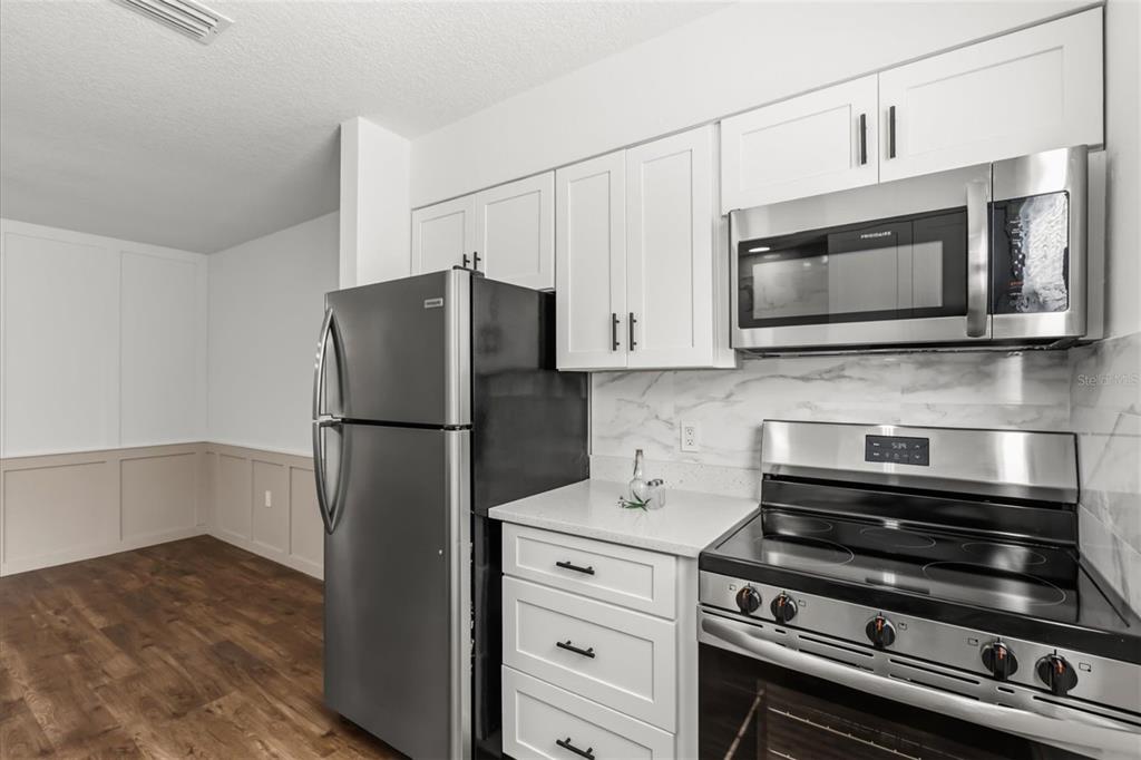 22632 Southeast Hawthorne Road Hawthorne, FL 32640 - Photo 4 of 18