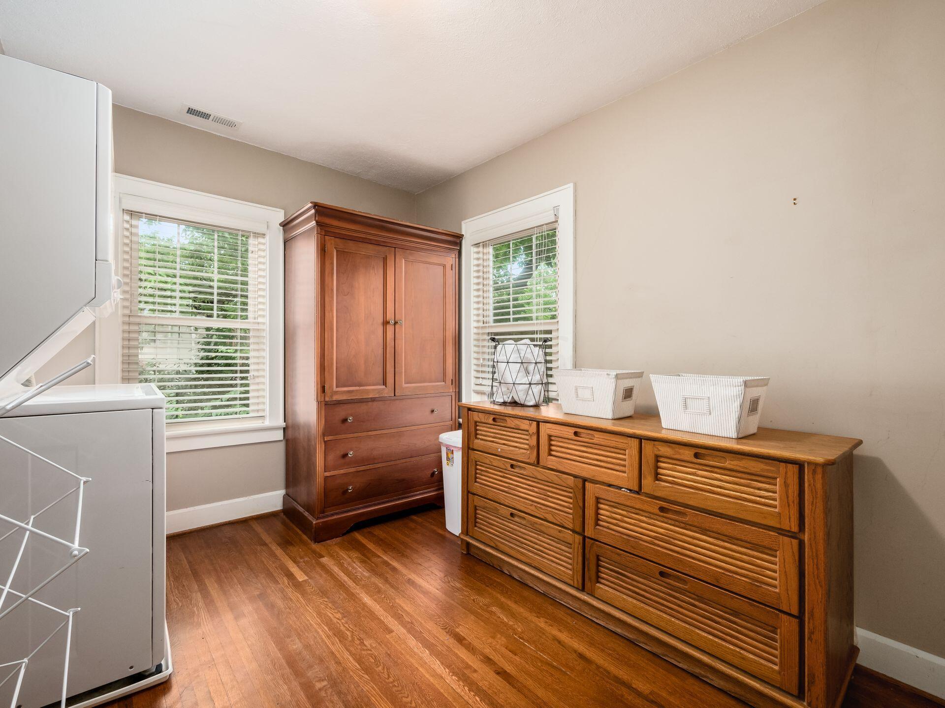 240 North Ardmore Road Bexley, OH 43209 - Photo 35 of 72 Second Floor Laundry