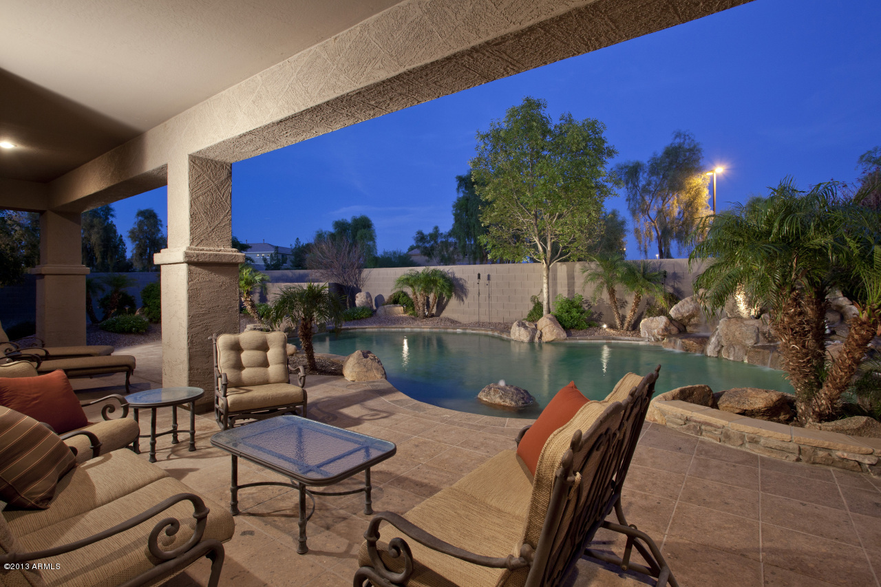 4339 South Bandit Road Gilbert, AZ 85297 - Photo 23 of 42 Overlooking Pool