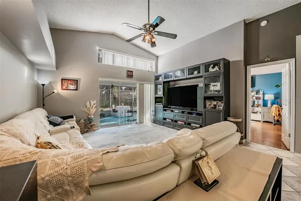 $399,999 | 1813 Dockside Drive, Valrico, FL 33594