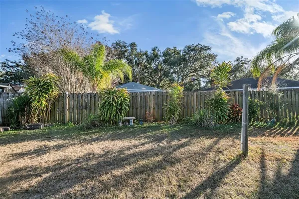 $399,999 | 1813 Dockside Drive, Valrico, FL 33594