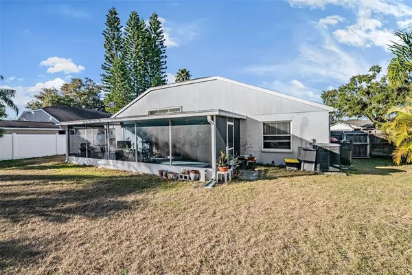 $399,999 | 1813 Dockside Drive, Valrico, FL 33594
