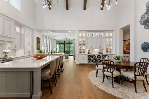 $1,195,000 | 115 Emerald Isle, Montgomery, TX 77316
