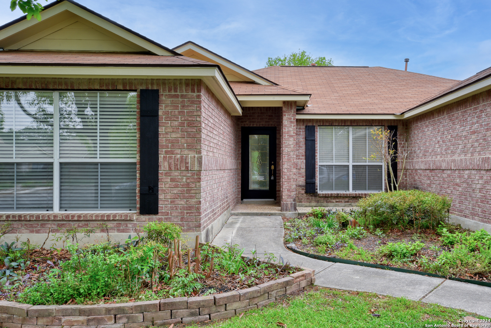13807 Windy Crk Rd  