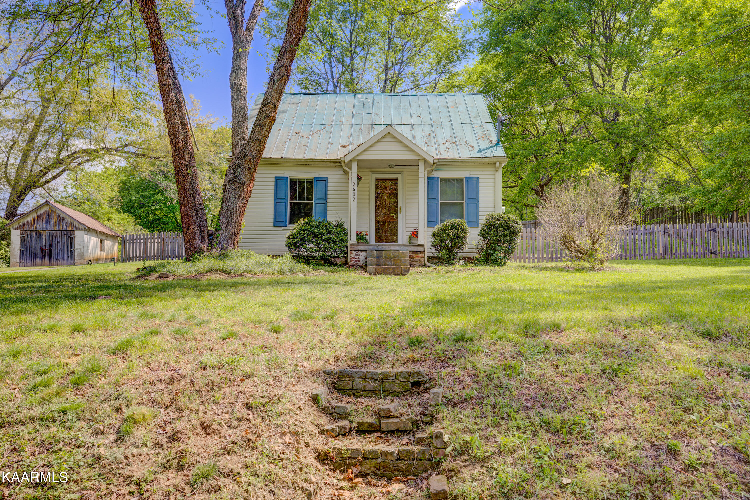 2408 Belt Road Knoxville, TN 37920 - Photo 1 of 20 Positive Perceptions-1