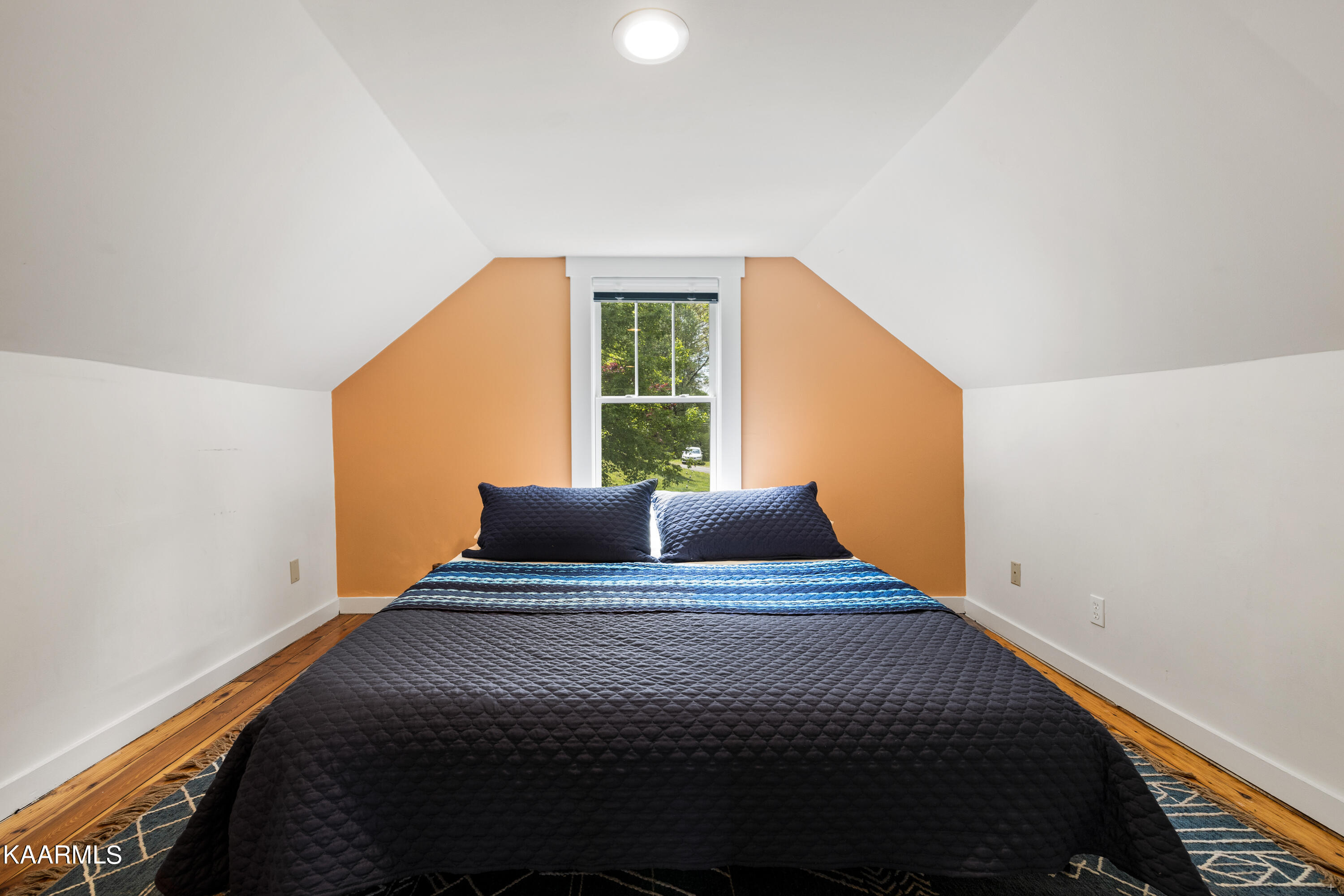 2408 Belt Road Knoxville, TN 37920 - Photo 15 of 20 Positive Perceptions-15