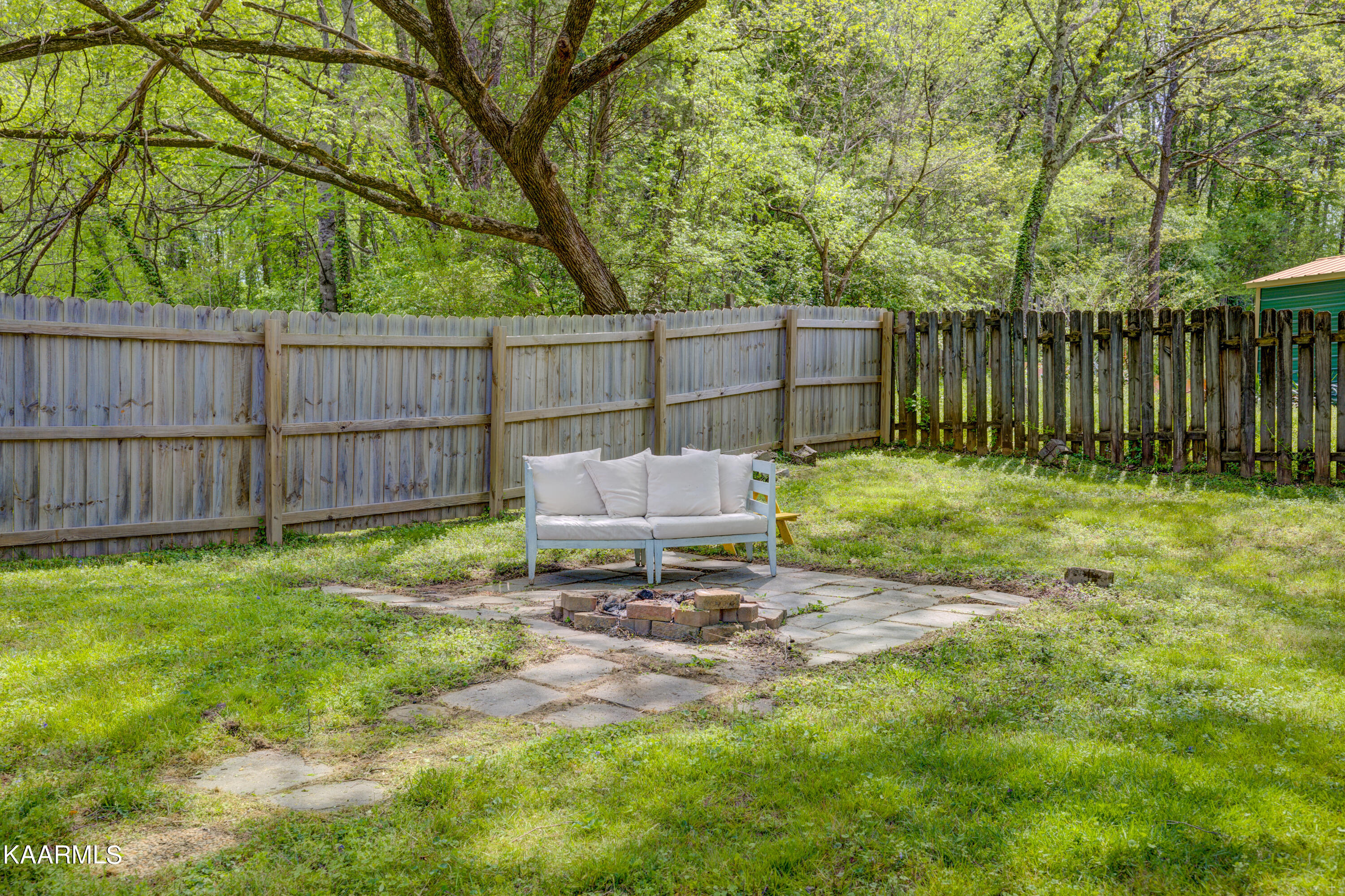 2408 Belt Road Knoxville, TN 37920 - Photo 17 of 20 Positive Perceptions-17