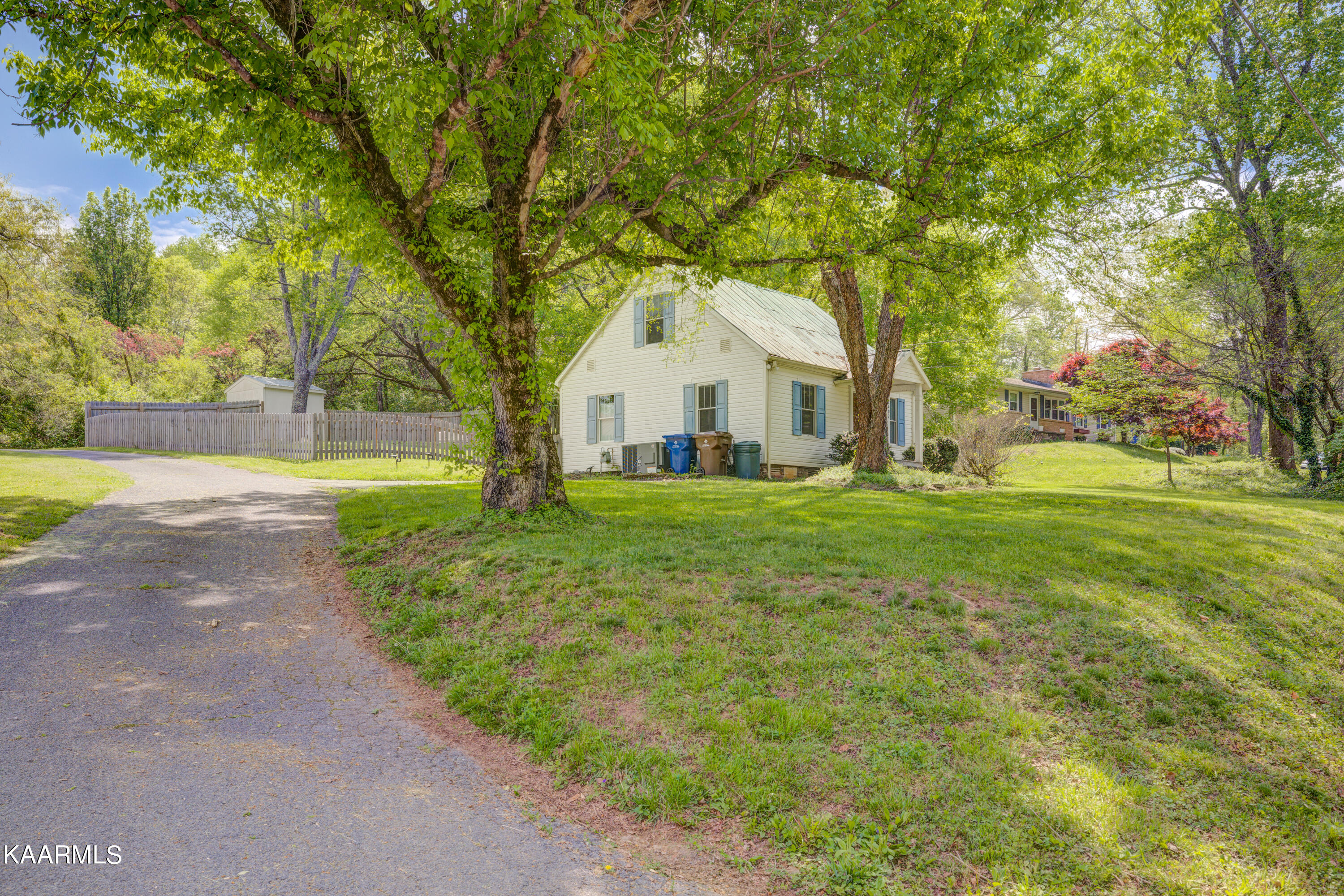 2408 Belt Road Knoxville, TN 37920 - Photo 20 of 20 Positive Perceptions-20