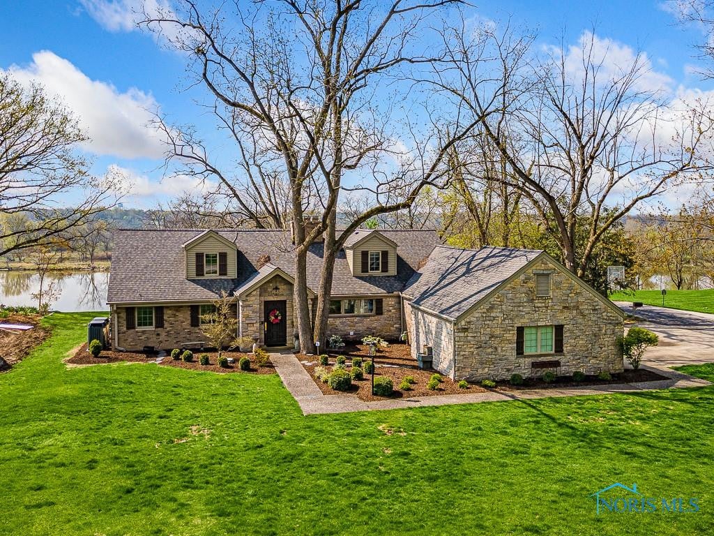 1504 River Road Maumee, OH 43537 - Photo 4 of 47 Gallery Image 4