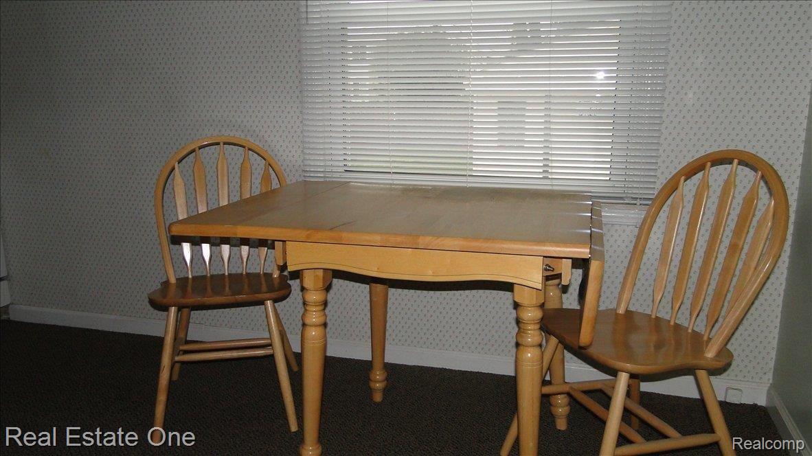 3810 Durham Road Royal Oak, MI 48073 - Photo 10 of 22 Table Space View #2