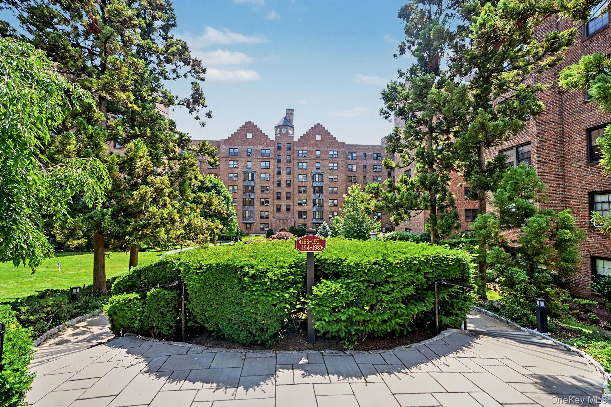 192 Garth Road, Unit TM Scarsdale, NY 10583 - Photo 31 of 34