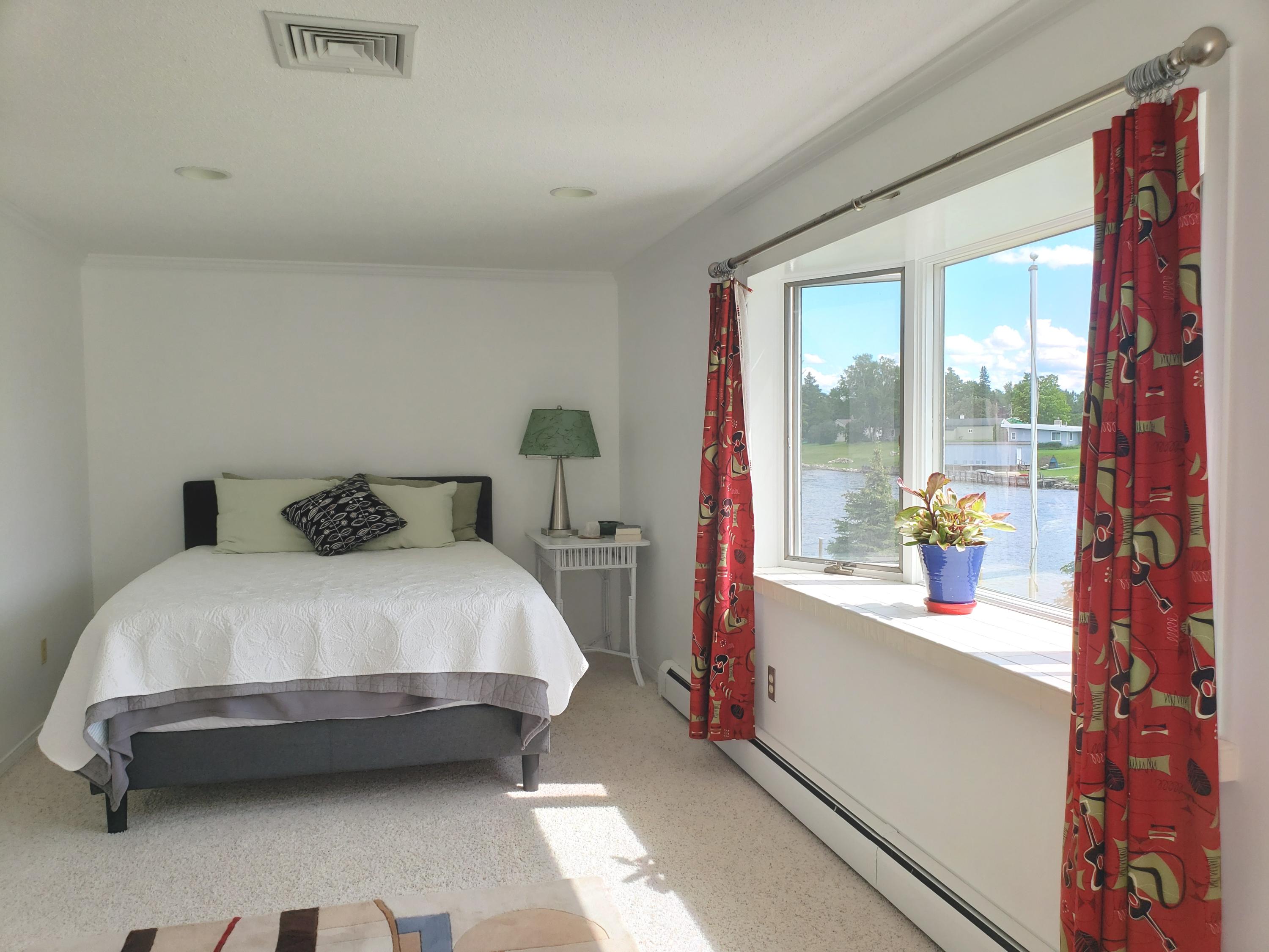 216 Riverside Drive Cheboygan, MI 49721 - Photo 19 of 61 Gallery Image 19