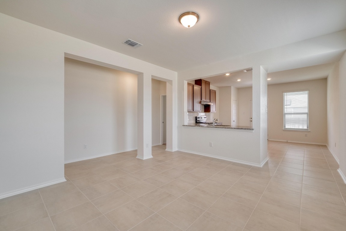 280 Feathers Street Jarrell, TX 76537 - Photo 5 of 26