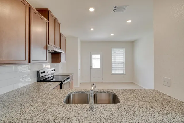 $238,020 | 280 Feathers Street, Jarrell, TX 76537