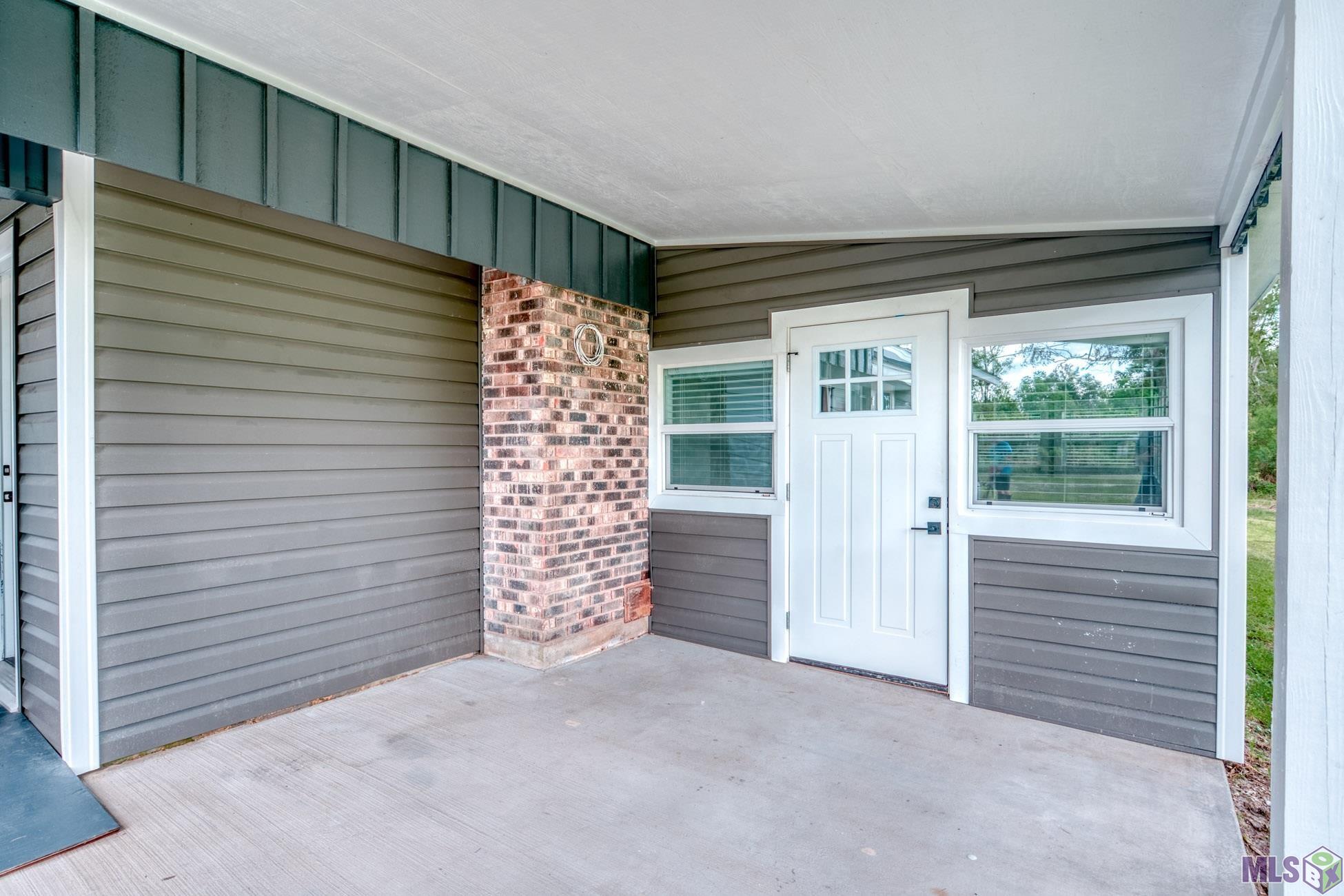 23168 Hutchinson Road Springfield, LA 70462 - Photo 3 of 24